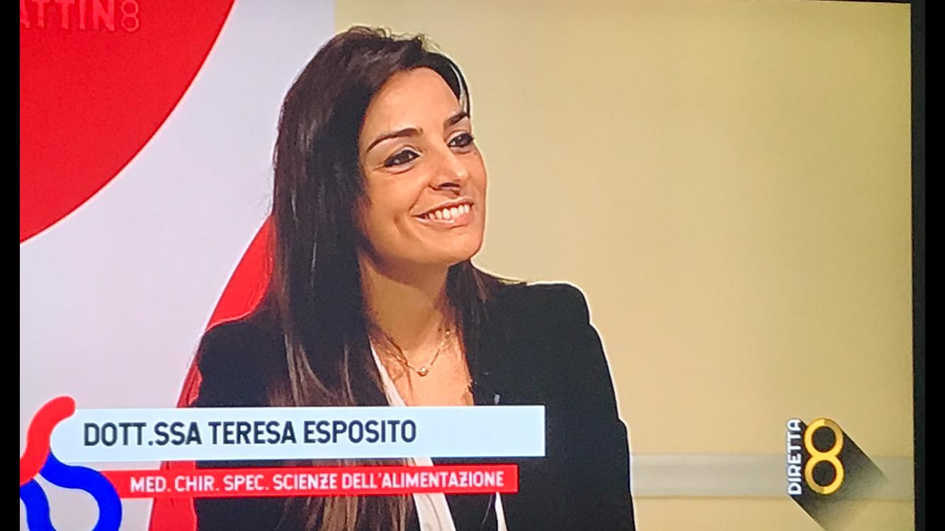 la dottoressa Esposito è in direttta a MATTINO8, popolare trasmissione con Salvatore Calise in onda il 6 dicembre 2018